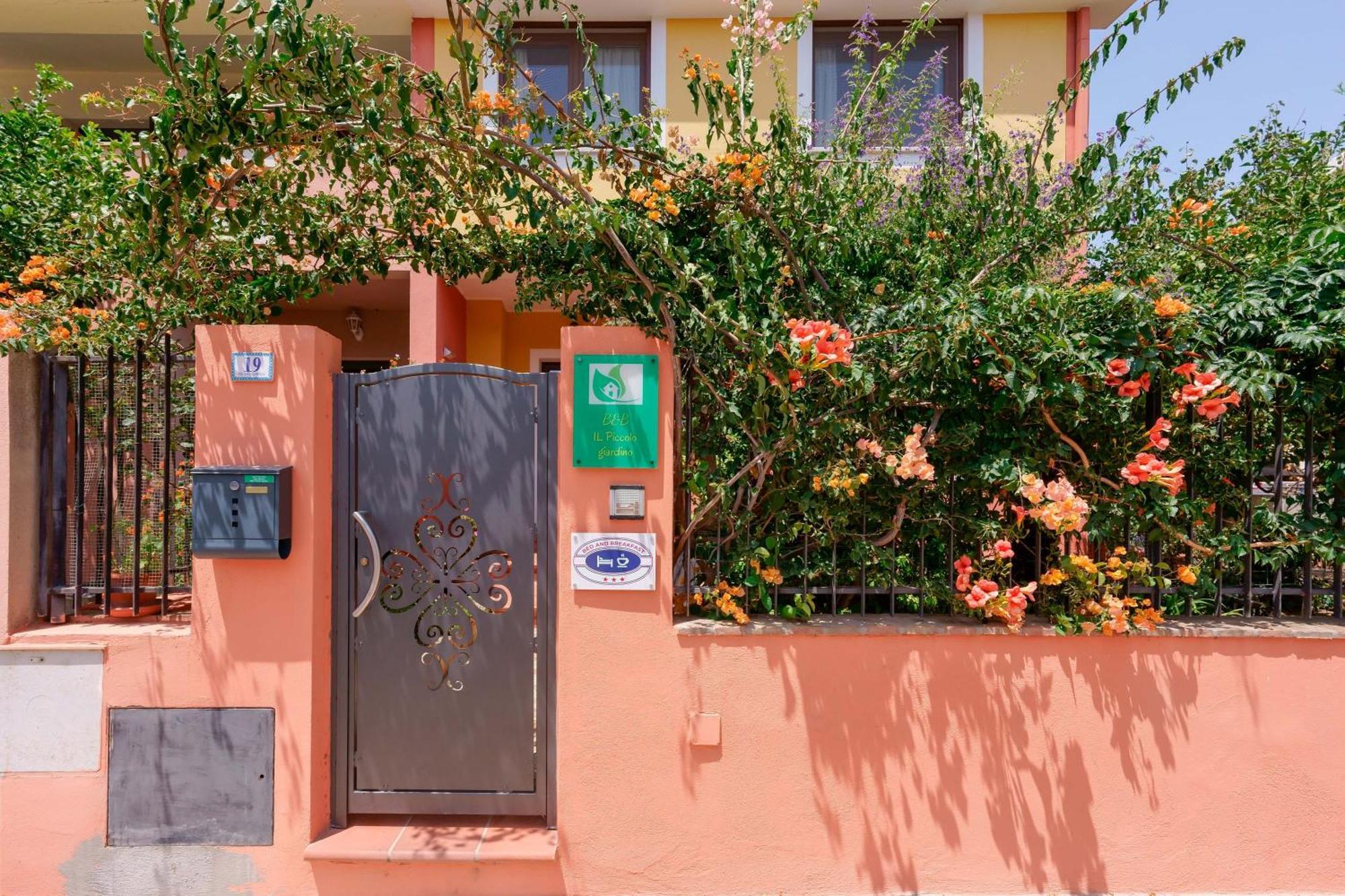 Il Piccolo Giardino Rooms & Breakfast Villasimius Exteriör bild