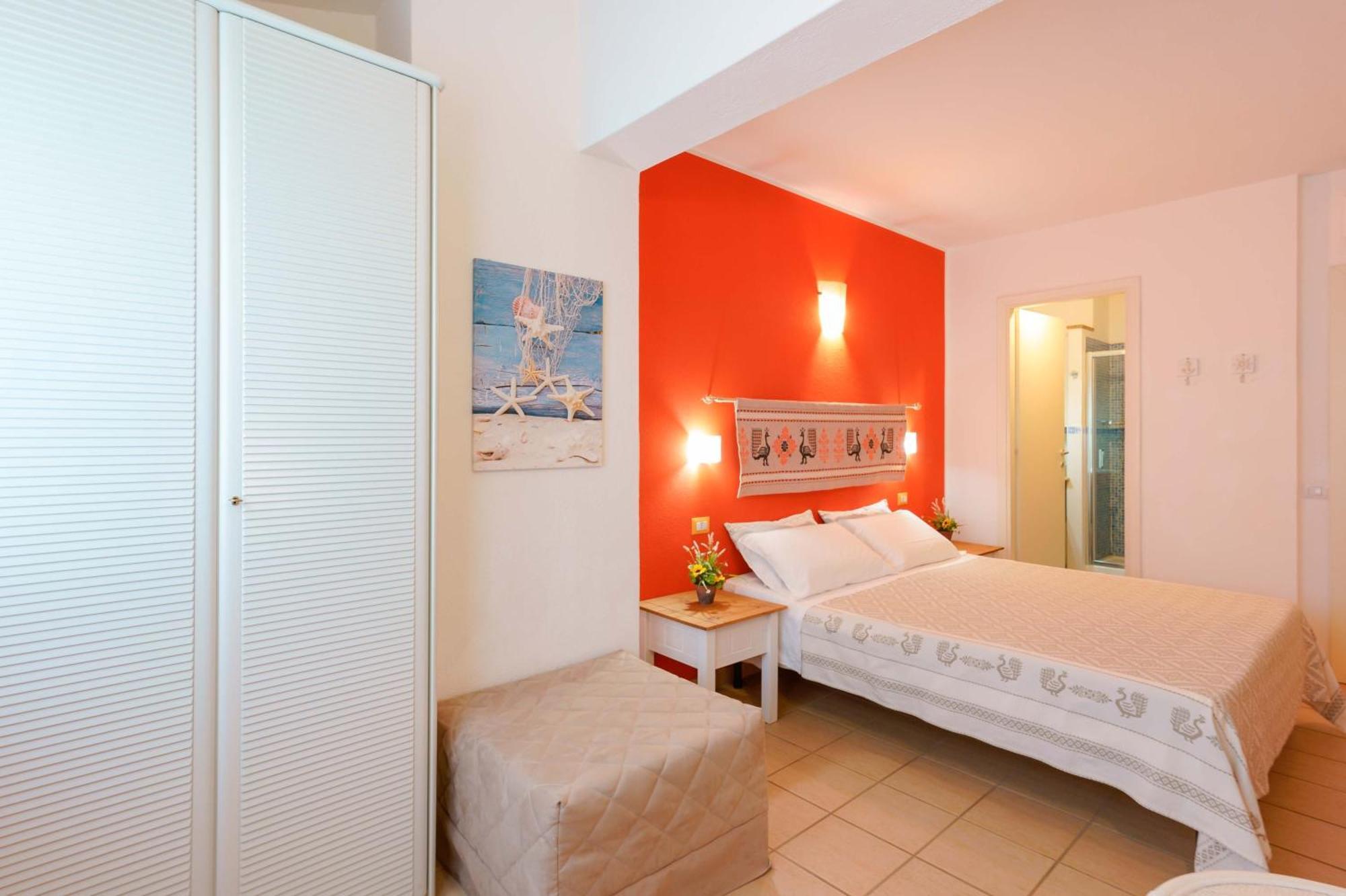 Il Piccolo Giardino Rooms & Breakfast Villasimius Exteriör bild